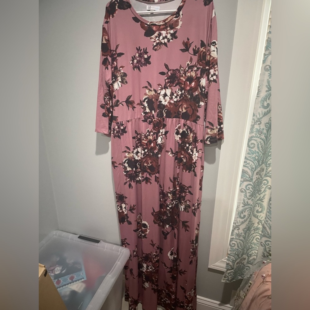 Pink Maxi Sundress with 3/4 Sleeves and Scoop Neck